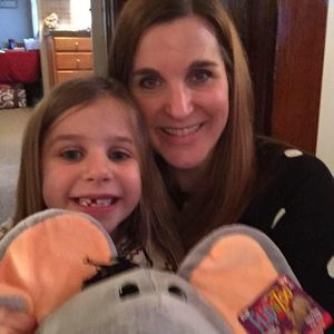 Meet your Posher, Hollie